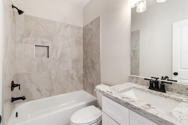 175 VALLEYVIEW LN, Oakland, TN 38060