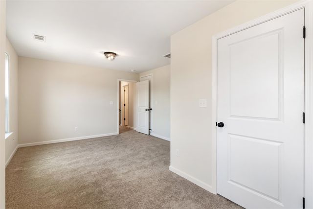 175 VALLEYVIEW LN, Oakland, TN 38060