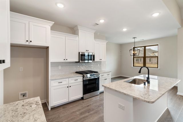 175 VALLEYVIEW LN, Oakland, TN 38060