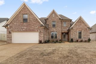 175 VALLEYVIEW LN, Oakland, TN 38060