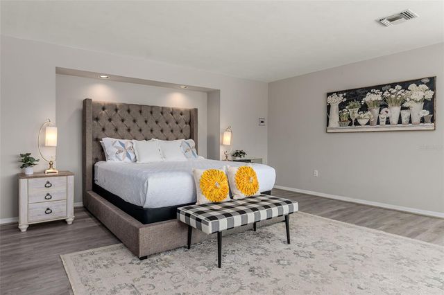 4137 PINAR DRIVE, Bradenton, FL 34210