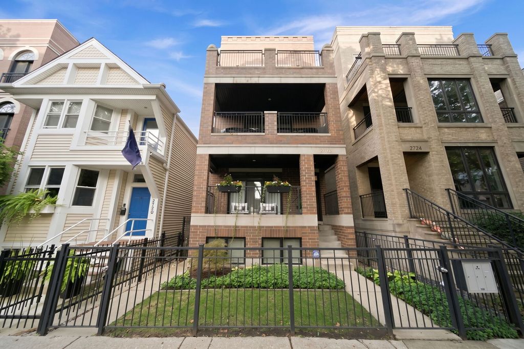 2722 N Wayne Avenue 3, Chicago, IL 60614 — exterior