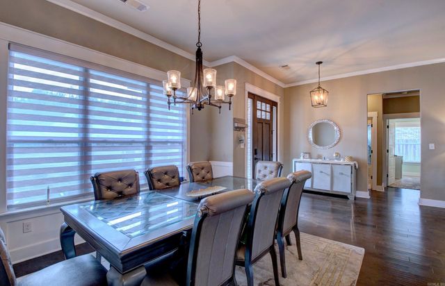 504 Creekside Drive, Bryant, AR 72022