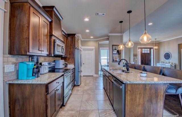 504 Creekside Drive, Bryant, AR 72022