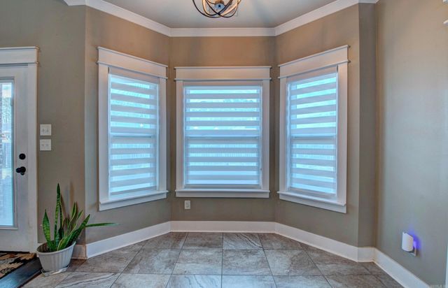 504 Creekside Drive, Bryant, AR 72022