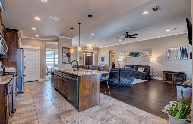 504 Creekside Drive, Bryant, AR 72022