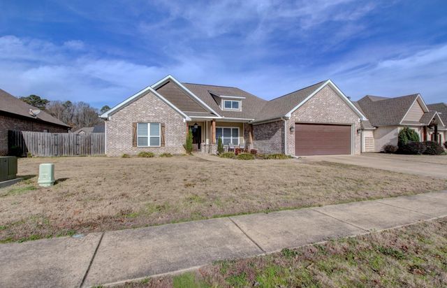 504 Creekside Drive, Bryant, AR 72022