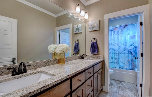 504 Creekside Drive, Bryant, AR 72022