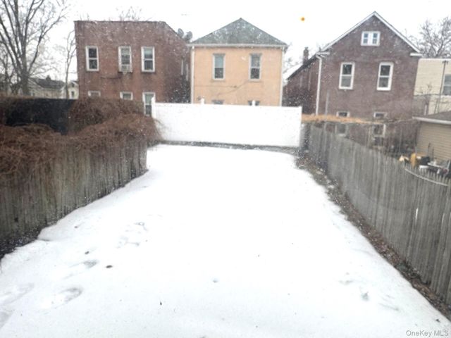 1627 Pilgrim Avenue, Bronx, NY 10461