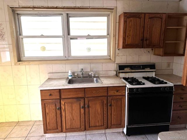 1627 Pilgrim Avenue, Bronx, NY 10461