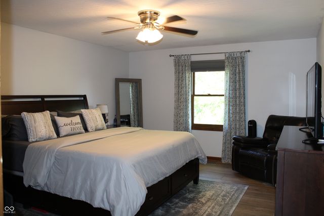 1562 Williamsburg Court, Franklin, IN 46131