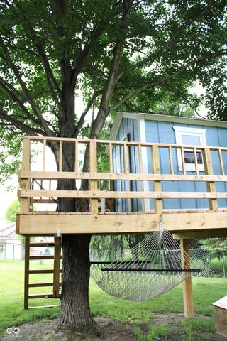 1562 Williamsburg Court, Franklin, IN 46131