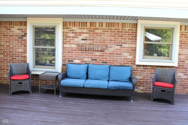 1562 Williamsburg Court, Franklin, IN 46131