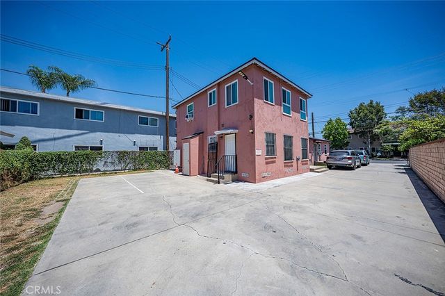 1111 Walnut, Long Beach, CA 90813
