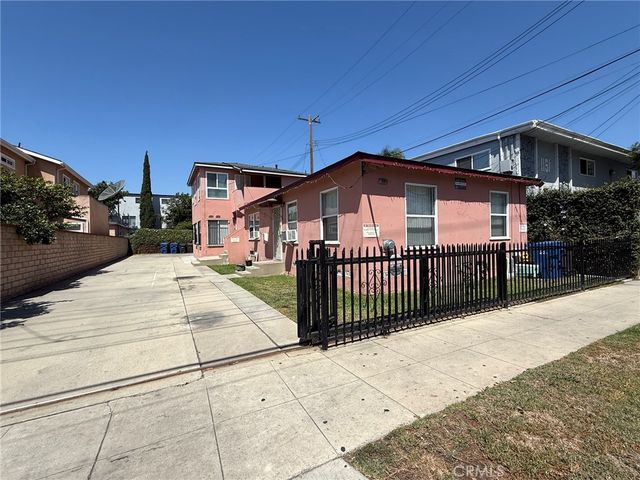 1111 Walnut, Long Beach, CA 90813