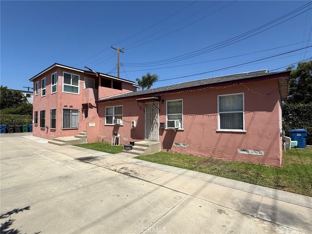 1111 Walnut, Long Beach, CA 90813