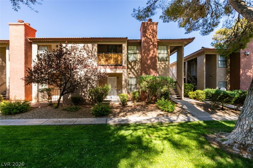5576 West Rochelle Avenue 25B, Las Vegas, NV 89103 — photo 2