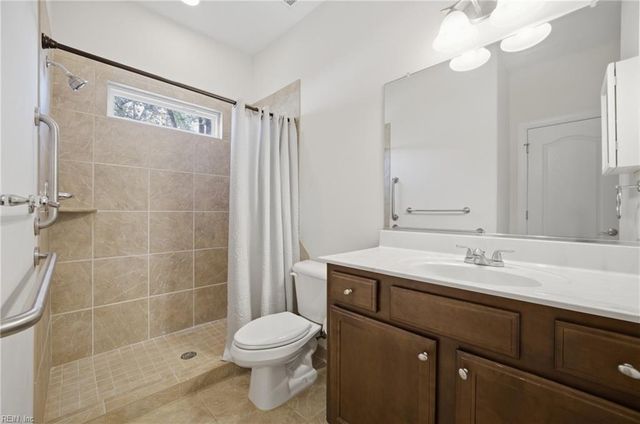 617 Chelsea LN, Chesapeake, VA 23322