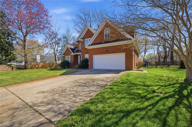 617 Chelsea LN, Chesapeake, VA 23322