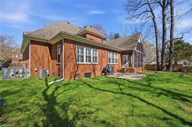 617 Chelsea LN, Chesapeake, VA 23322