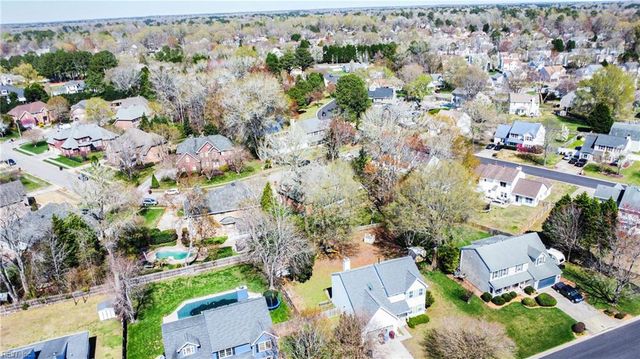 617 Chelsea LN, Chesapeake, VA 23322