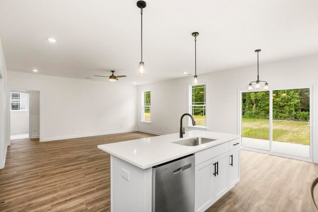 5016 Salient Dr, Spring Hill, TN 37174