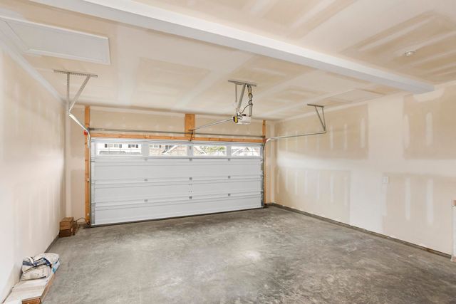 5016 Salient Dr, Spring Hill, TN 37174