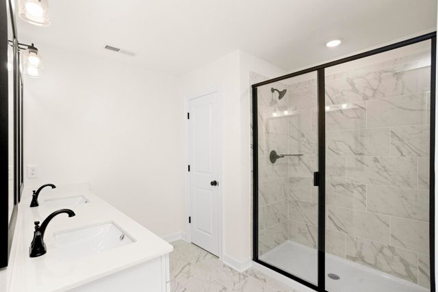 5016 Salient Dr, Spring Hill, TN 37174