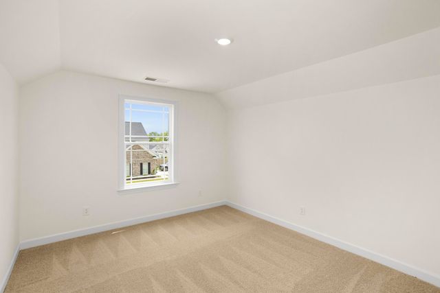 5016 Salient Dr, Spring Hill, TN 37174