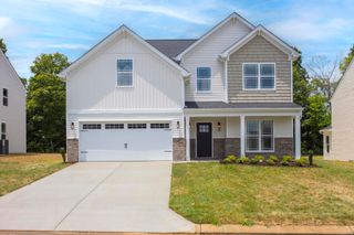 5016 Salient Dr, Spring Hill, TN 37174