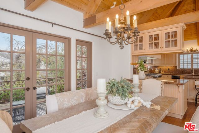 2917 N Poinsettia Avenue, Manhattan Beach, CA 90266