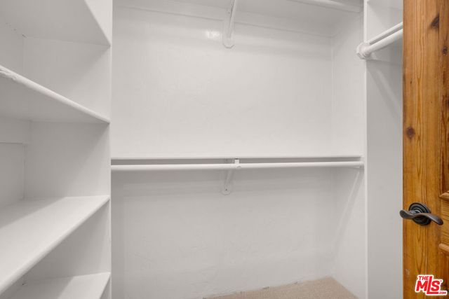 2917 N Poinsettia Avenue, Manhattan Beach, CA 90266