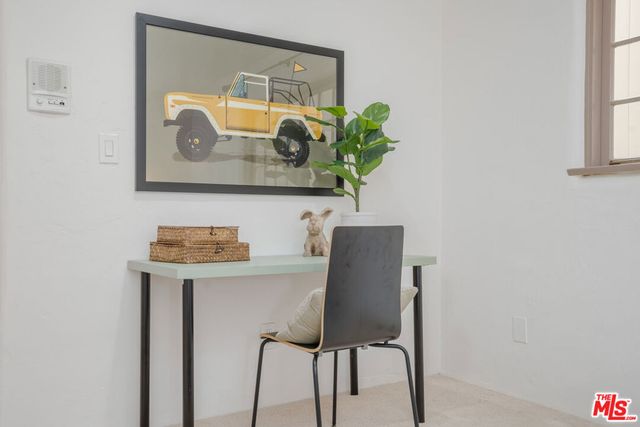 2917 N Poinsettia Avenue, Manhattan Beach, CA 90266