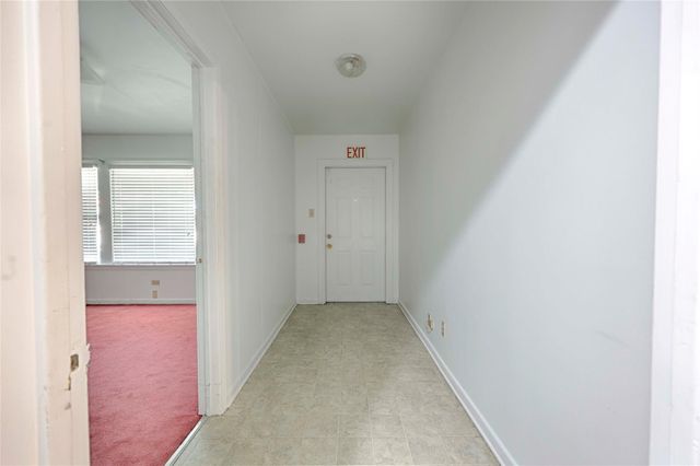 122 Ave E, Shiner, TX 77984