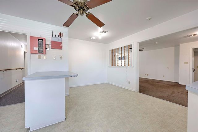 122 Ave E, Shiner, TX 77984