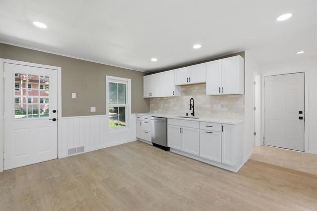 1151 Jenifer Street, Madison, WI 53703
