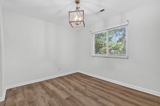 91 Ashley Hall Plantation Road 4, Charleston, SC 29407