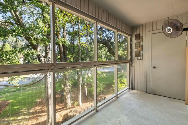 91 Ashley Hall Plantation Road 4, Charleston, SC 29407