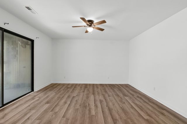 91 Ashley Hall Plantation Road 4, Charleston, SC 29407