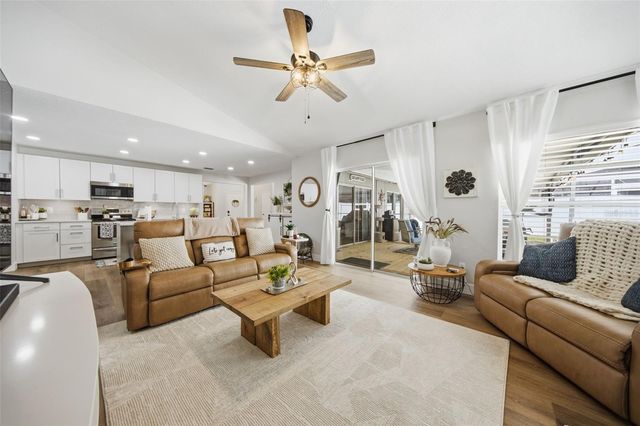 2409 ARBORWOOD DRIVE, Valrico, FL 33596
