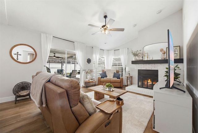 2409 ARBORWOOD DRIVE, Valrico, FL 33596