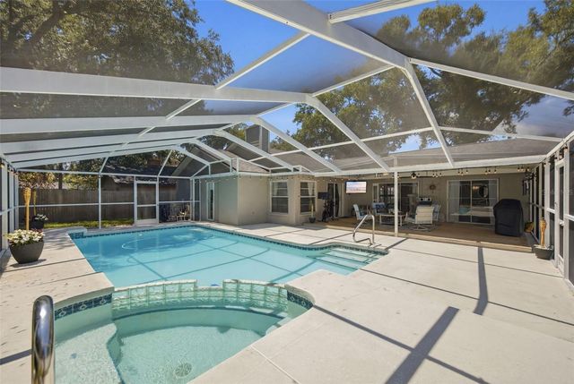 2409 ARBORWOOD DRIVE, Valrico, FL 33596