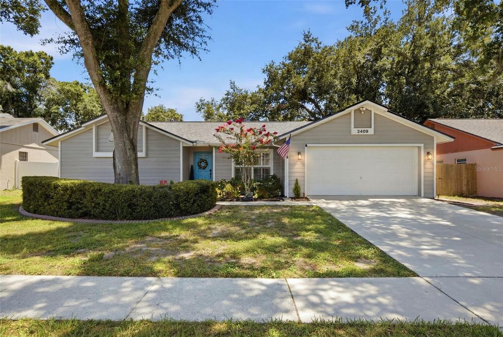 2409 ARBORWOOD DRIVE, Valrico, FL 33596