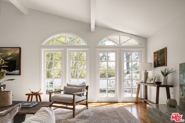 13641 Bayliss Road, Los Angeles, CA 90049