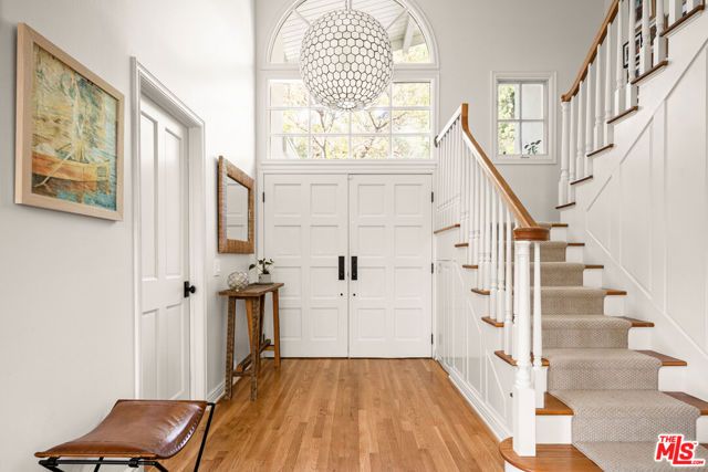 13641 Bayliss Road, Los Angeles, CA 90049