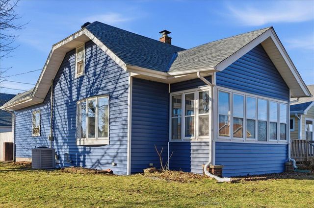 6630 37th AVENUE, Kenosha, WI 53142