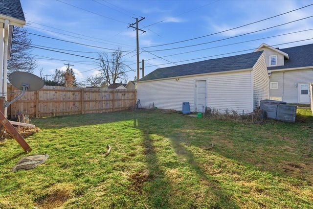 6630 37th AVENUE, Kenosha, WI 53142