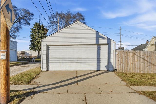 6630 37th AVENUE, Kenosha, WI 53142