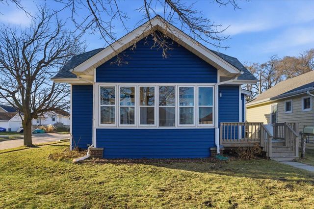 6630 37th AVENUE, Kenosha, WI 53142