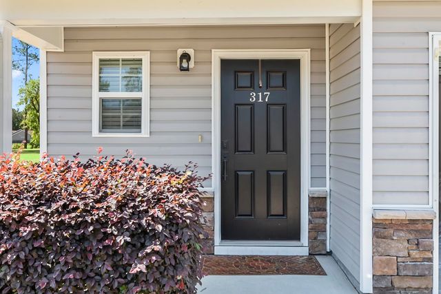 317 Long Meadow Dr., Loris, SC 29569